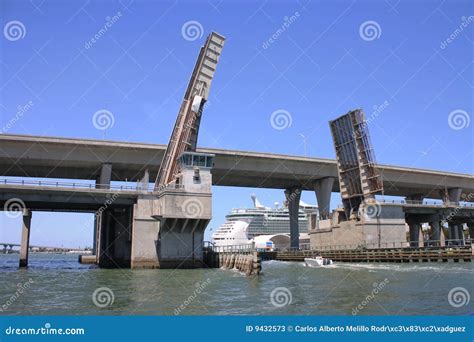 Bridge in Biscayne Bay stock image. Image of transportation - 9432573