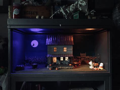 WIP(90%+) - Haunted Farmhouse diorama : r/dioramas