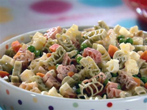 Zoo Pasta Recipe | Sandra Lee | Food Network