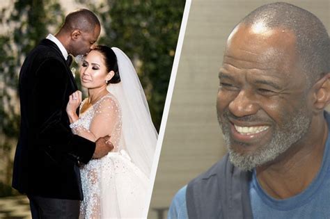 Brian Mcknight Wife : Brian Mcknight Celebrates Wedding With Sweet ...