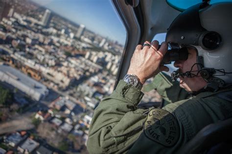 What's it like to fly on an LAPD helicopter patrol? | 89.3 KPCC