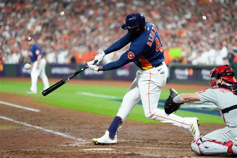 World Series: The Yordan Alvarez homer that lifted Astros