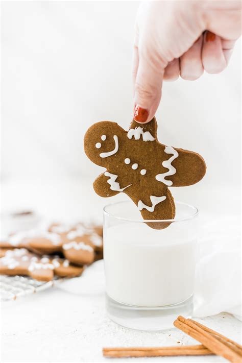 Easy Gingerbread Men Recipe - Oh So Delicioso