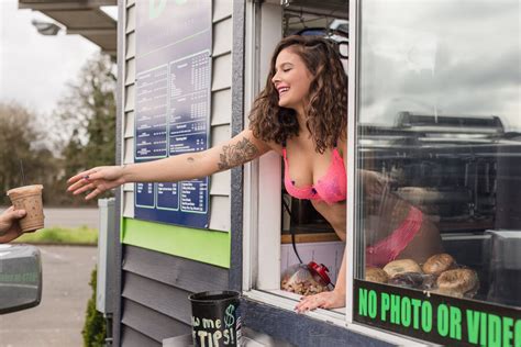 Bikini Baristas Have Taken Over the Pacific Northwest - Thrillist