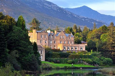 Ballynahinch castle connemara Connemara, Galway, Old Buildings, Castles ...