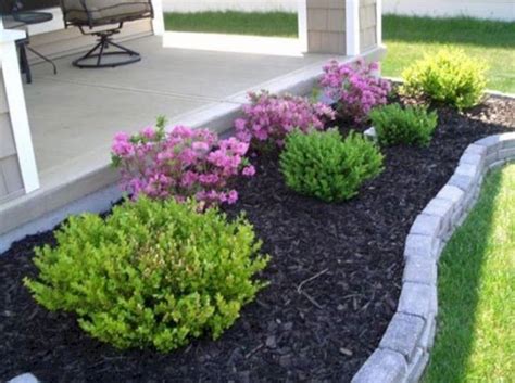 Impressive Front Porch Landscaping Ideas to Increase Your Home Beautiful 038 | Small front yard ...