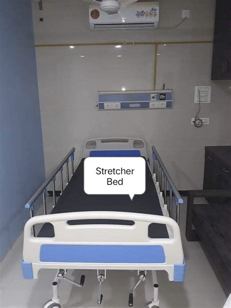 Operating Type / Automation Grade: Manual Mild Steel Stretcher Hospital Bed, Size: 3'X7', Size ...