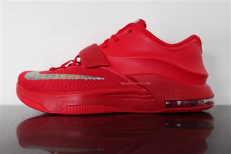 Nike KD 7 "Global Game" - SneakerNews.com