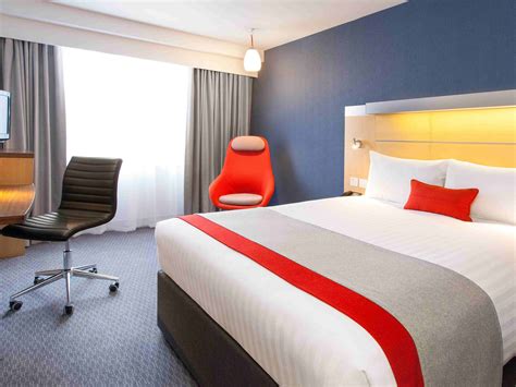 London Limehouse Hotel near River Thames | Holiday Inn Express London ...