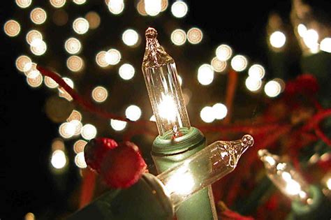 Why Keeping Your Old Christmas Lights is Better than Upgrading to LED ...