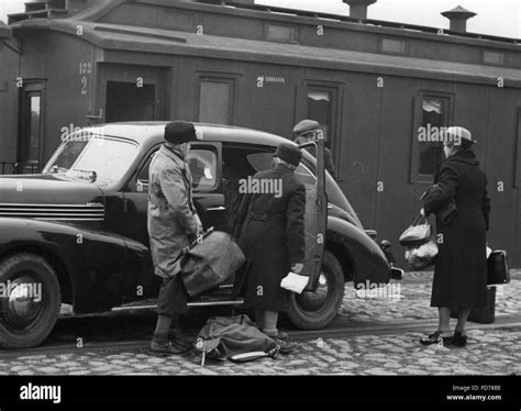 Baltic Germans before their resettlement at an Estonian station, 1939 Stock Photo - Alamy