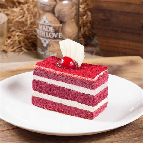 Red Velvet Cake Slice - SEVEN GRAIN CAKES