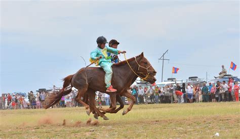 Mongolian Horse Race