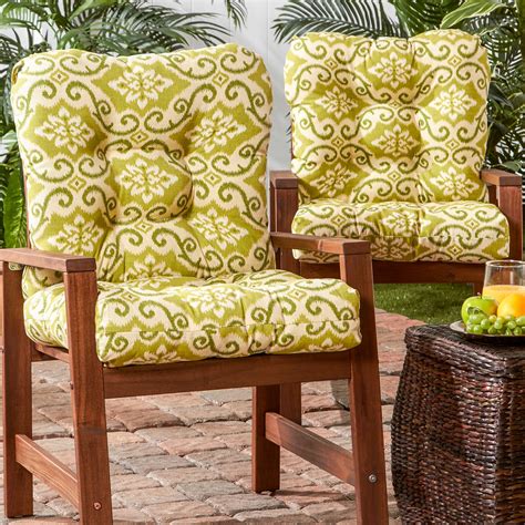 Shop Shoreham Ikat Outdoor Seat/Back Chair Cushion (Set of 2) - 21w x ...