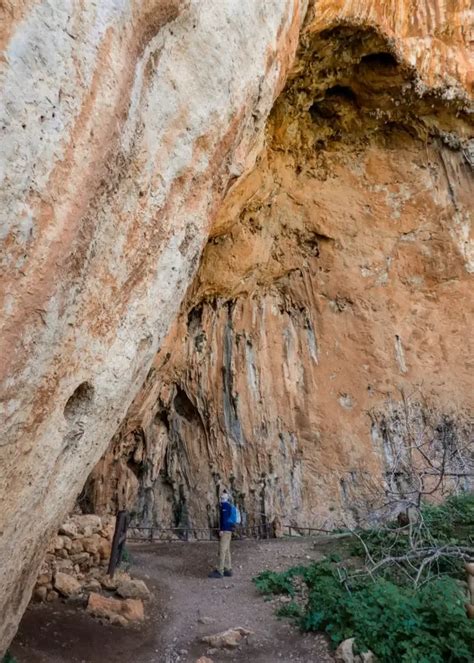 Zingaro Nature Reserve: The Ultimate Hiking and Beaches Guide