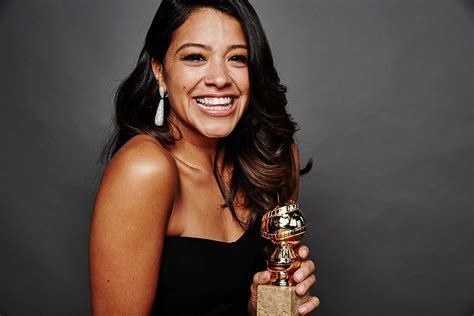 15 Celebrities With Amazing Smiles | Gina rodriguez, Celebrities ...