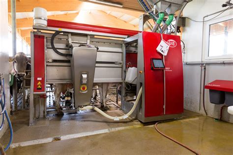 Refurbished Lely Astronaut Milking Robot Program | Penner Farm Services