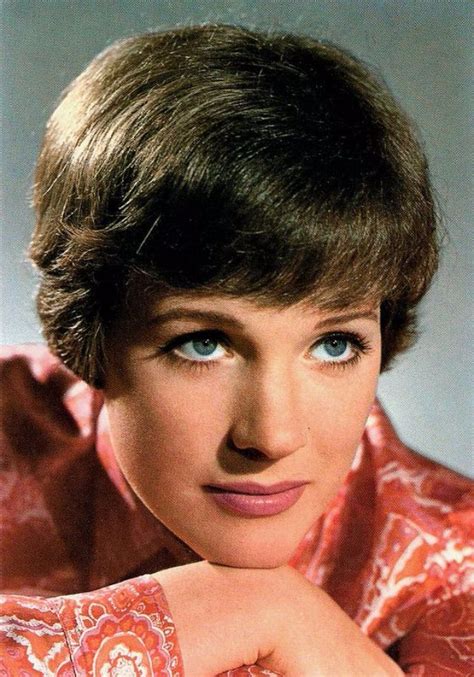 20 Beautiful Color Photos of Julie Andrews in the 1950s and 1960s | Julie andrews, Julie andrews ...