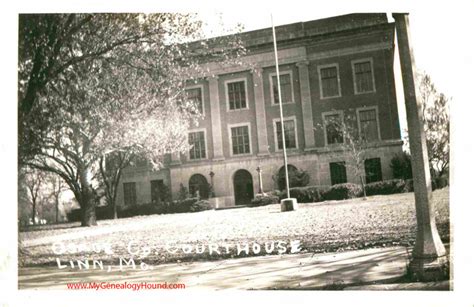 Linn, Missouri, Osage County Courthouse, vintage postcard, historical photo