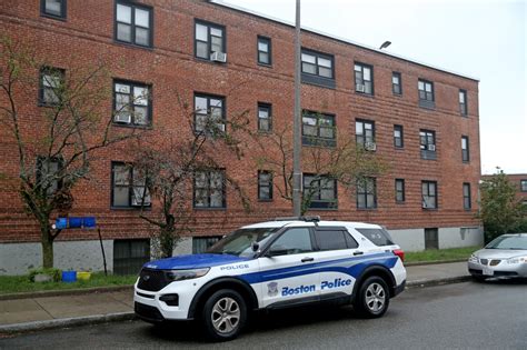 5 victims shot in Dorchester -- two juveniles with one critical