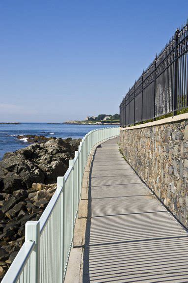 Newport Cliff Walk - Explore the breathtaking views on this world ...