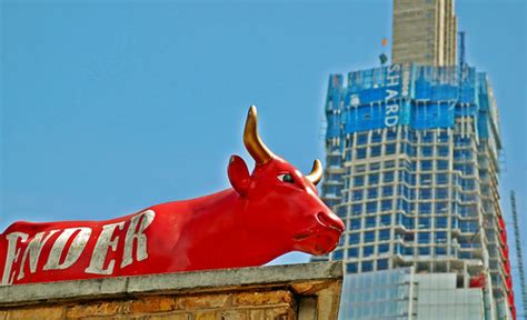 Red Bull, White Elephant? | A red bull on the roof of Black … | Flickr