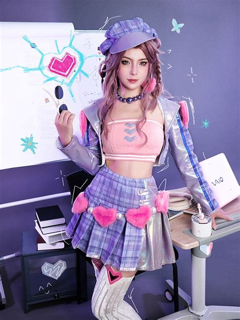 Heartache & Heartthrob Caitlyn Cosplay League of Legends Kawaii Babe