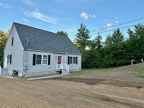 Barnstead, NH Real Estate & Homes for Sale | realtor.com®