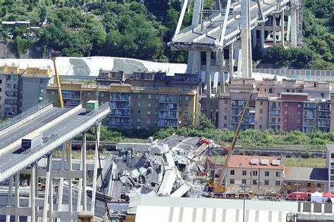 Genoa bridge: ‘What do you mean it’s collapsed?’ Chilling emergency ...