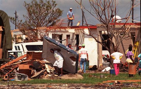 PHOTOS: On this day -- August 24, 1992, Hurricane Andrew hits Florida