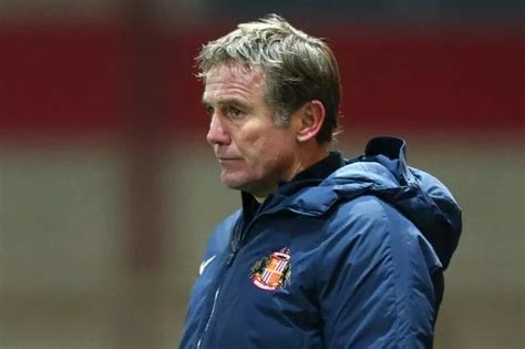 English Club Sunderland Sack Manager Phil Parkinson - AnaedoOnline