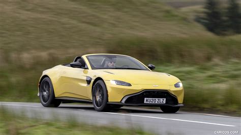 Aston Martin Vantage Roadster | 2021MY (Color: Yellow Tang) | Front ...