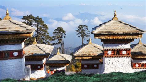 Dochula Pass- Bhutan's highest mountain pass (spectacular view)