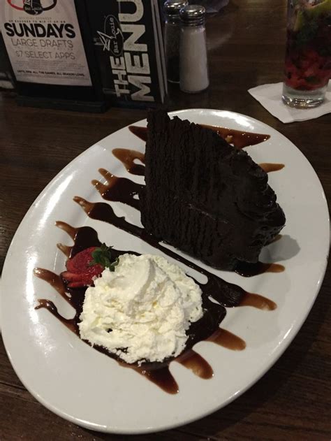 Bar Louie | Food, Foodie, Desserts