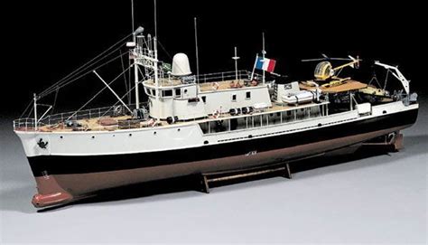 Calypso - Jacques Costeau (Revell) | Boat, Model ships, Free boat plans