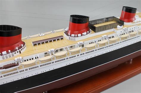 60-inch SS Normandie Model | SD Model Makers