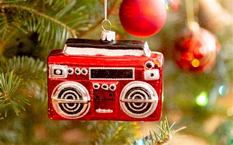 How To Find The Best Radio Station For Christmas Music