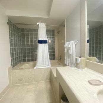 ATHENEUM SUITE HOTEL - Updated December 2024 - 158 Photos & 220 Reviews - 1000 Brush St, Detroit ...