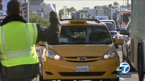 Los Angeles International Airport launches new holiday shuttle to Santa ...