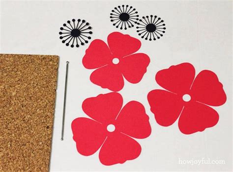 Making paper poppy flowers | Paper flower template, Paper flower patterns, Poppy craft