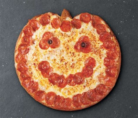 Halloween Pizza 2020: Pumpkin-Shaped Pizza at Papa John's & Elsewhere - Thrillist