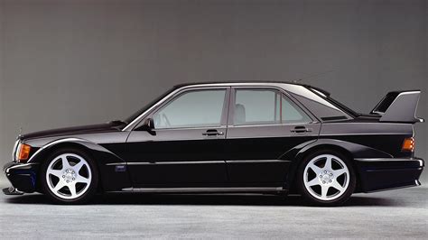 The big-winged Mercedes 190 Evo II turns 30 this year