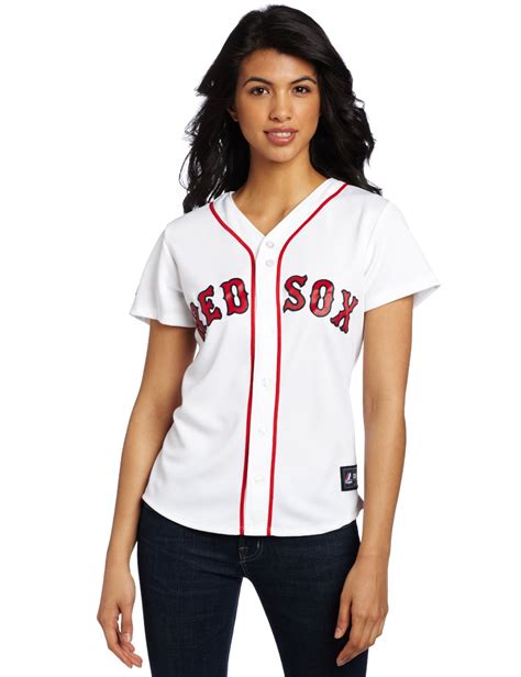 Her Source | A Girl's Guide On What To Wear During Baseball Season - Page 6 of 7 | The Source