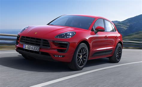 Porsche Macan GTS revealed, coincides with MY17 updates | PerformanceDrive