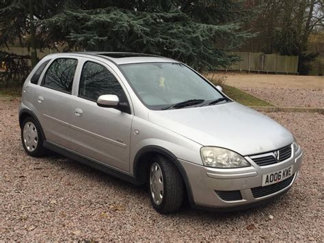 STUNNING 2006 Vauxhall Corsa AUTOMATIC WITH PARKING SENSORS Petrol 5 ...