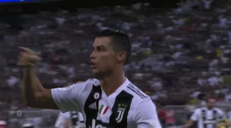 Cristiano Ronaldo 7 Gifs Get The Best Gif On Giphy - vrogue.co