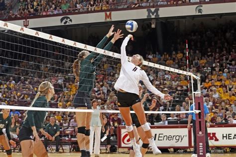 Gopher Volleyball Home Win Streak Ends at the Hands of the Spartans