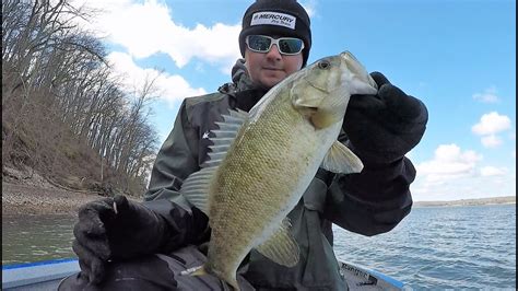 Kentucky lake Bass Fishing FLW Costa Practice part 1 - YouTube