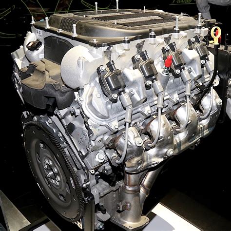 Chevy Unveils LT1 and ZZ6 Crate Engines At SEMA 2015