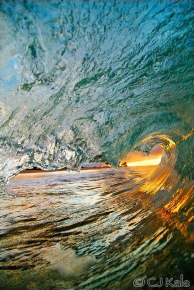 Hawaii's Most Beautiful Waves | Waves, Hawaii waves, Surfing